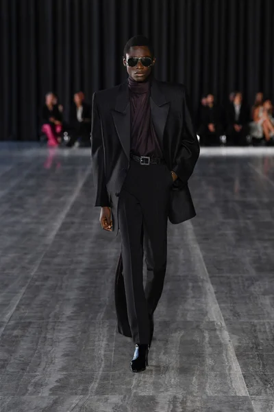 Look 29